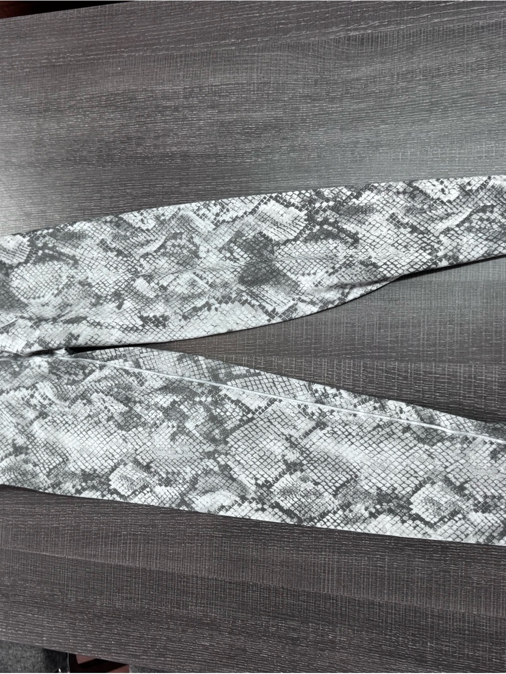 Aerie Offline Snakeskin High Rise Crossover Leggings Women's Medium